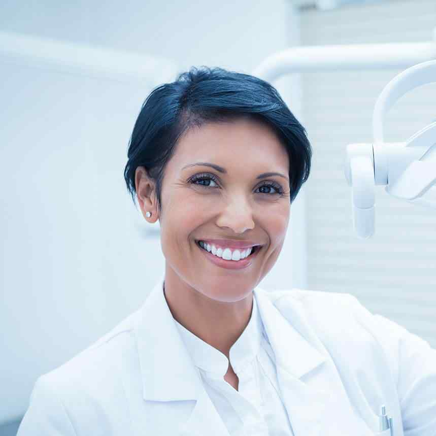 https://dentistgarden.mom/wp-content/uploads/2020/02/doctor-01.jpg